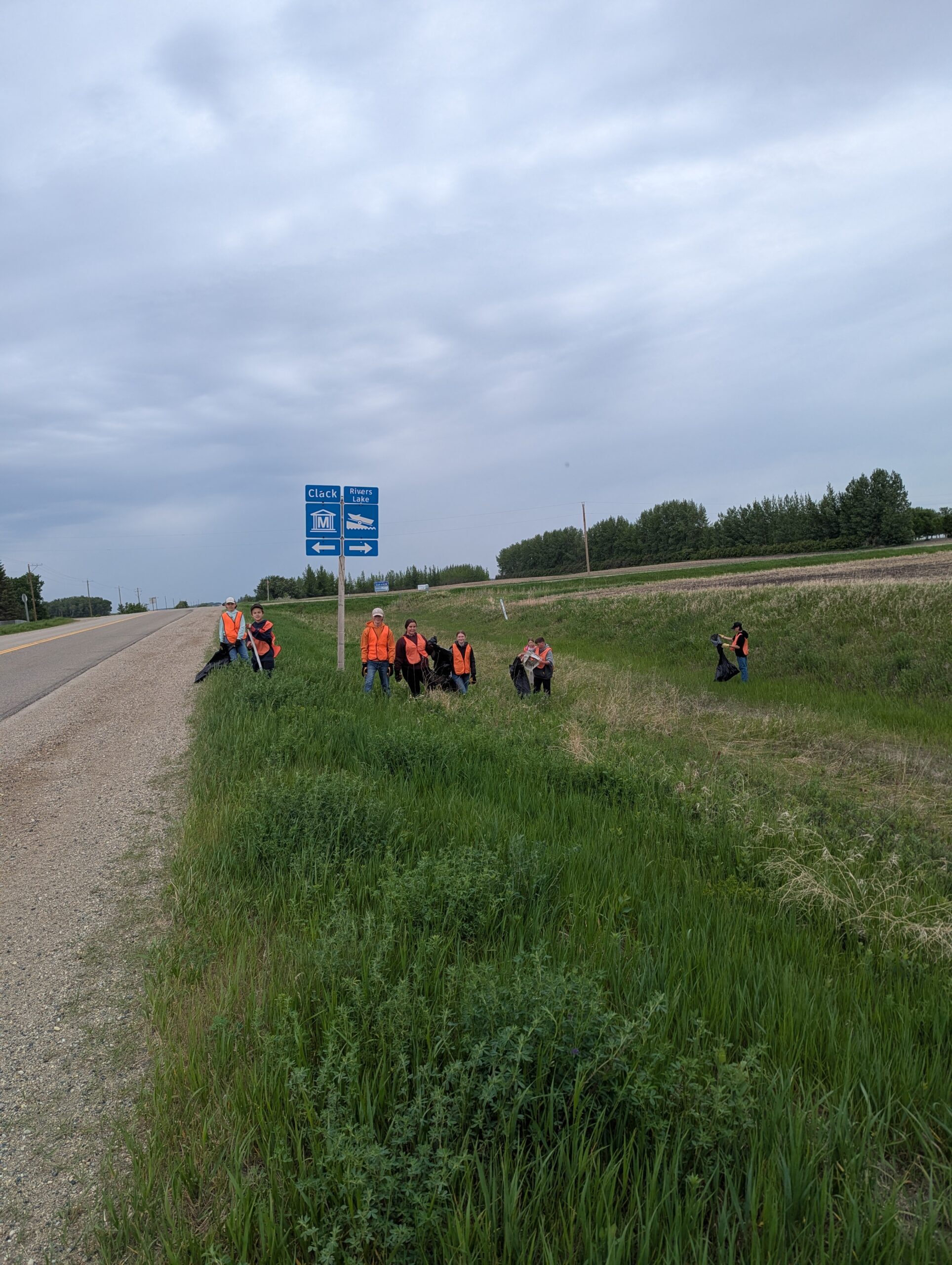 Agri Career Quest participants visit Maloryn Farms near Minnedosa.
